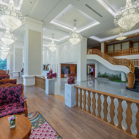 The Empress Premier Chiang Mai - Sha Extra Plus Exterior photo Lobby