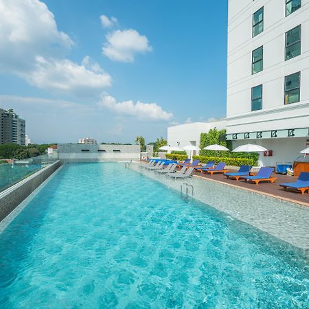 The Empress Premier Chiang Mai - Sha Extra Plus Exterior photo The swimming pool at the hotel