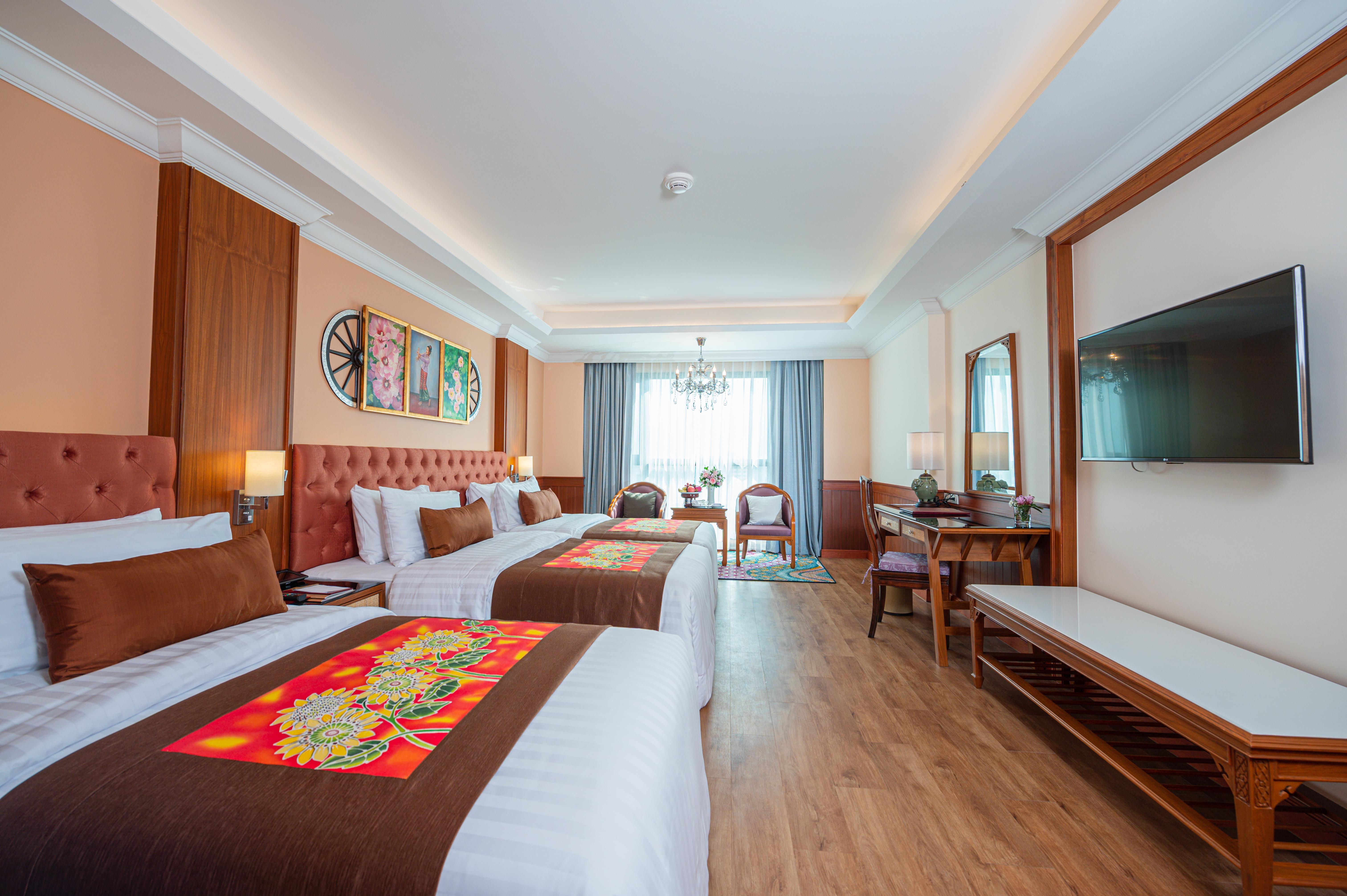 The Empress Premier Chiang Mai - Sha Extra Plus Exterior photo Family Suite