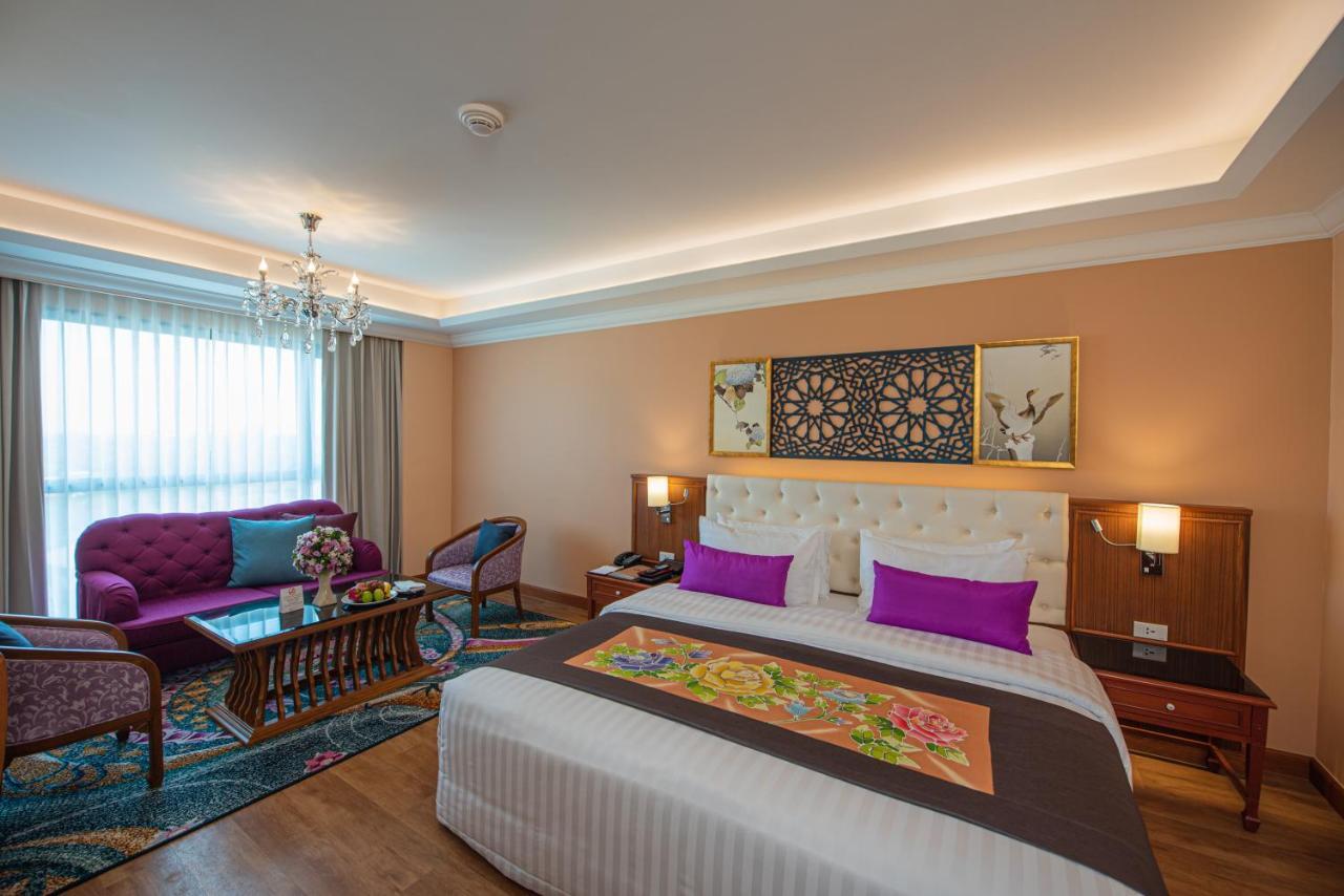 The Empress Premier Chiang Mai - Sha Extra Plus Exterior photo Deluxe Room