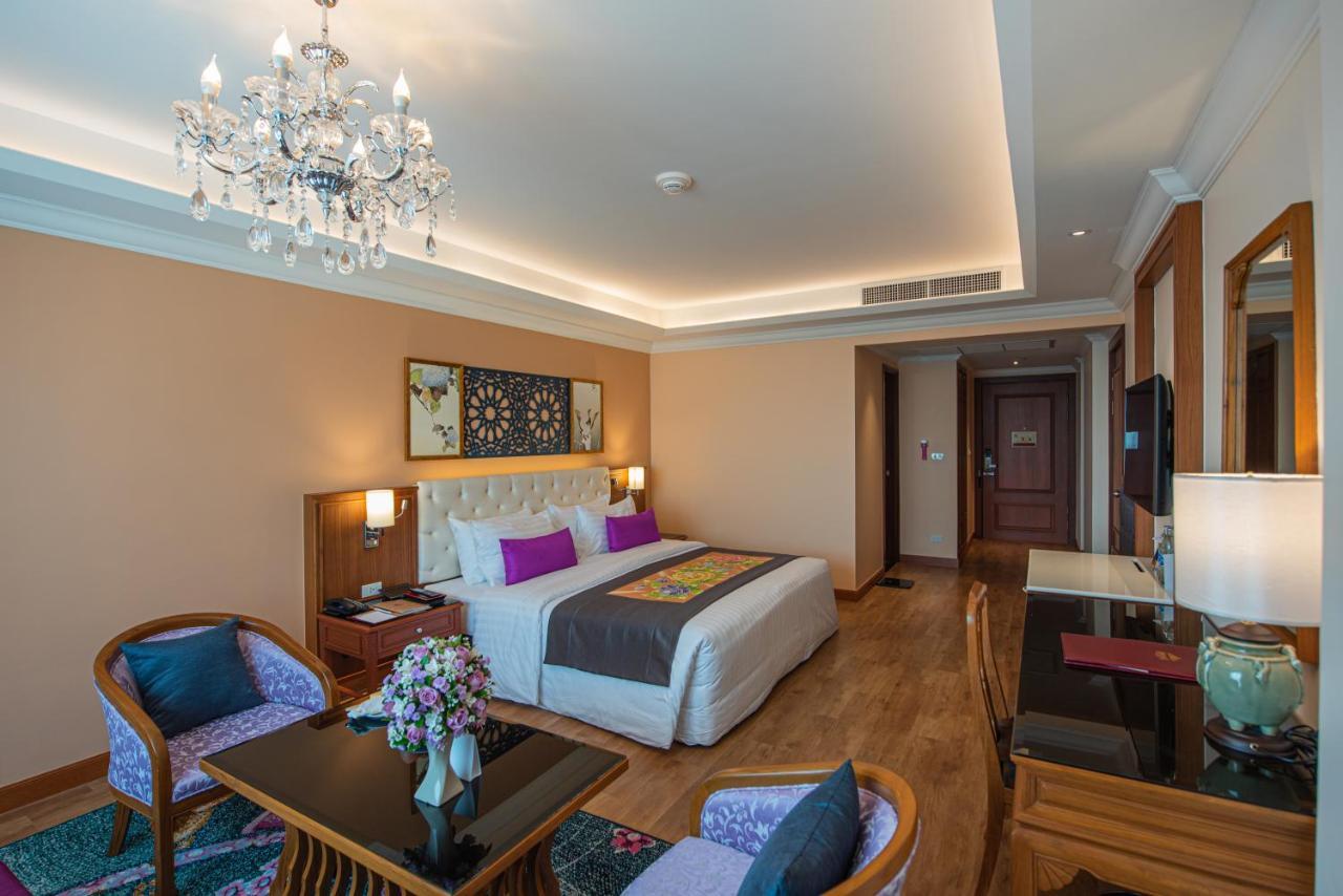 The Empress Premier Chiang Mai - Sha Extra Plus Exterior photo Deluxe Room