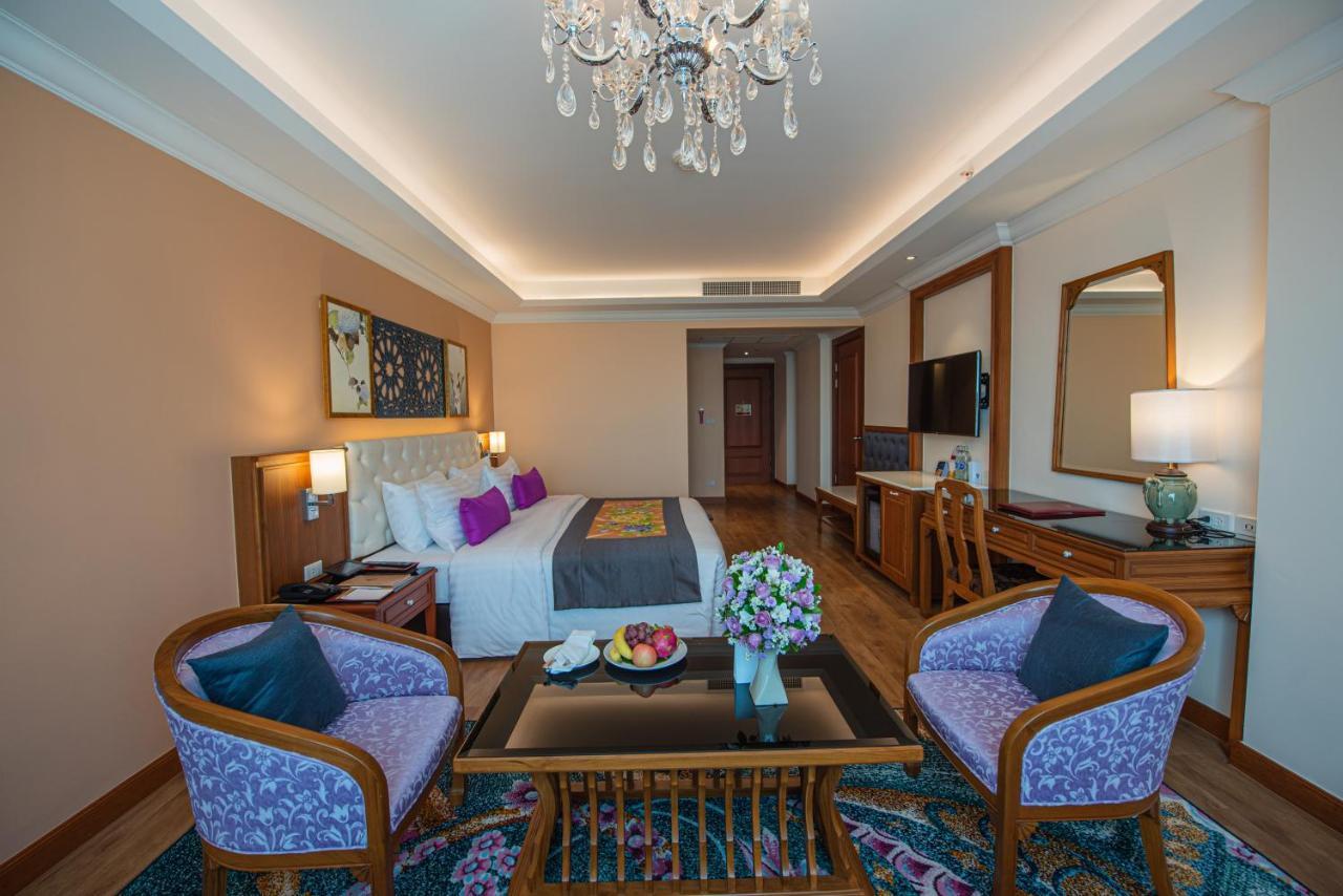 The Empress Premier Chiang Mai - Sha Extra Plus Exterior photo Deluxe Room